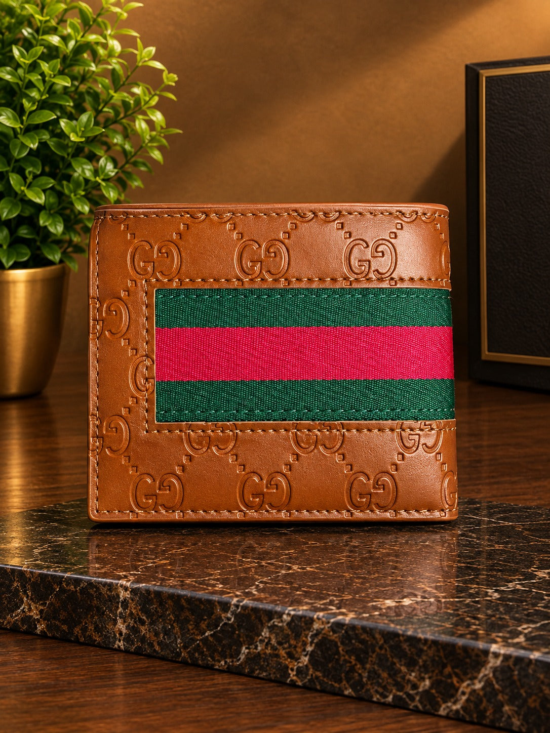 Gucci style short wallet