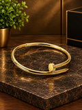 Nail Bracelet Golden Clover