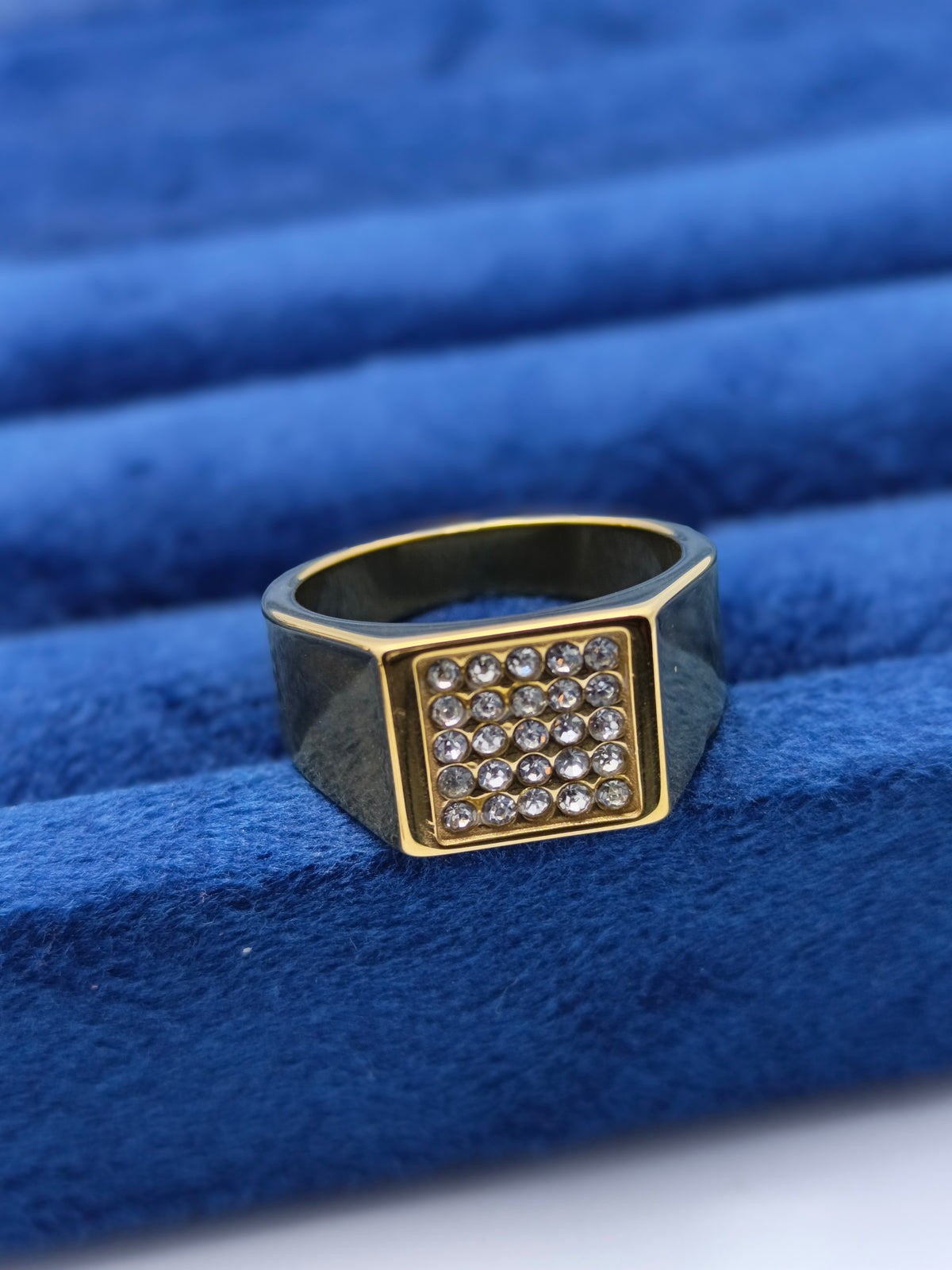 Iced stone ring