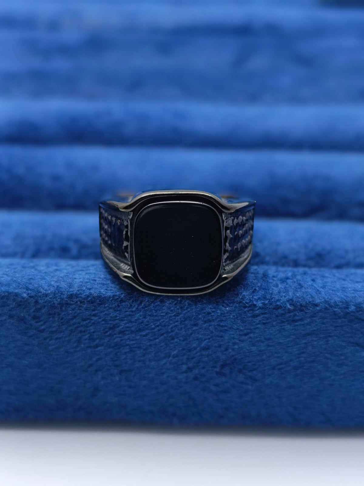 Stone iced ring Turkish style