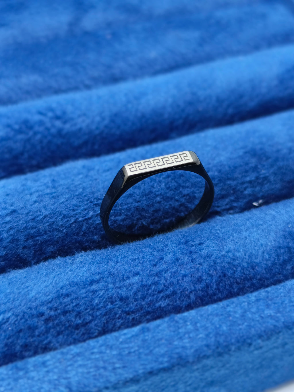 Slim rings