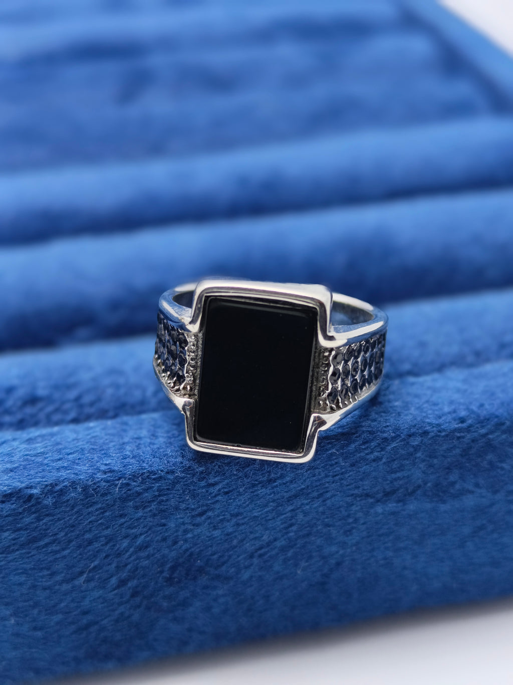 Stone iced ring Turkish style