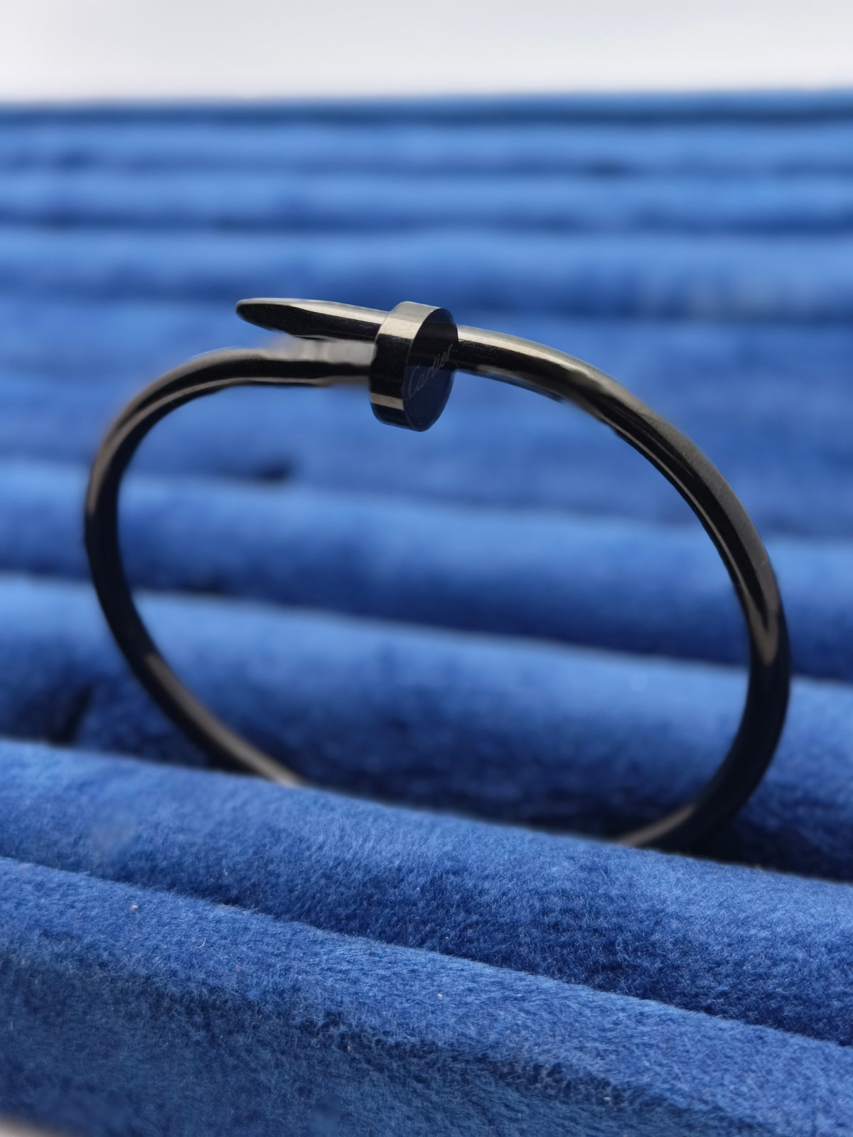 Nail Bracelet Golden Clover
