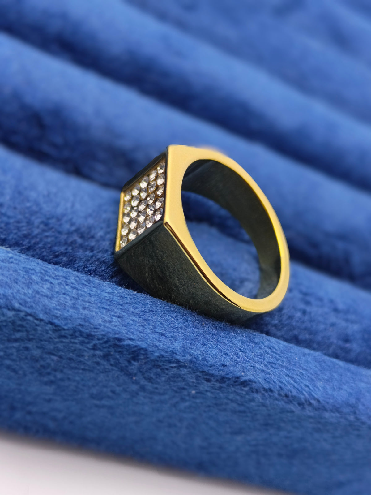 Iced stone ring