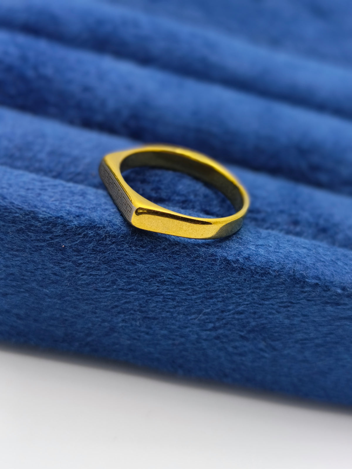 Slim rings