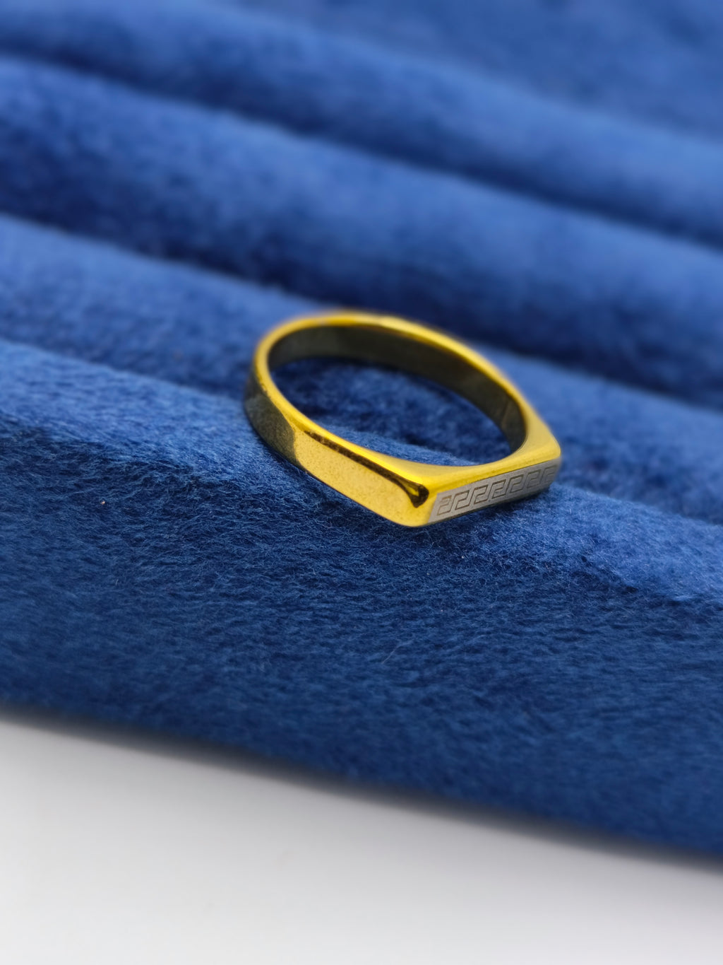 Slim rings
