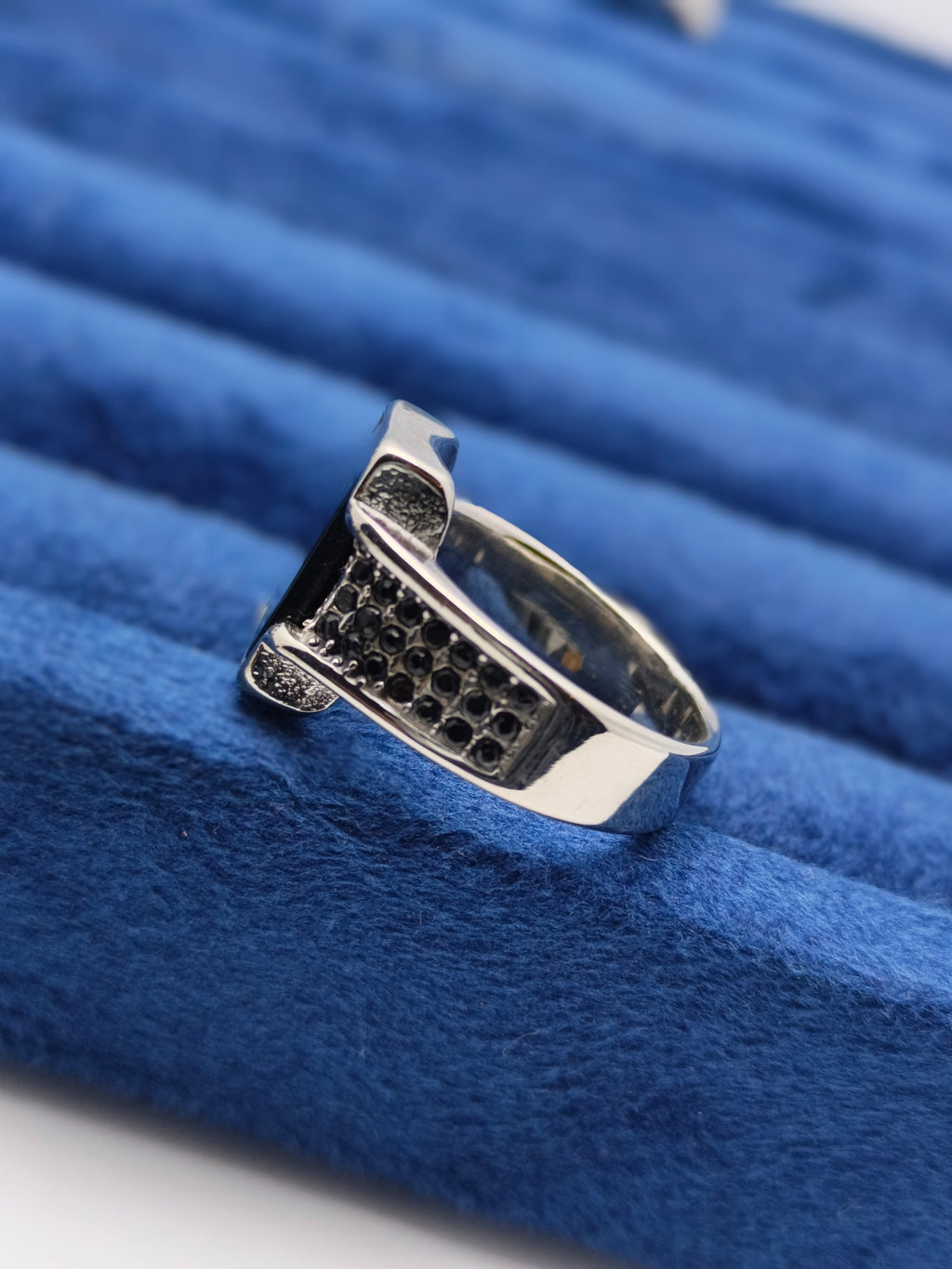 Stone iced ring Turkish style