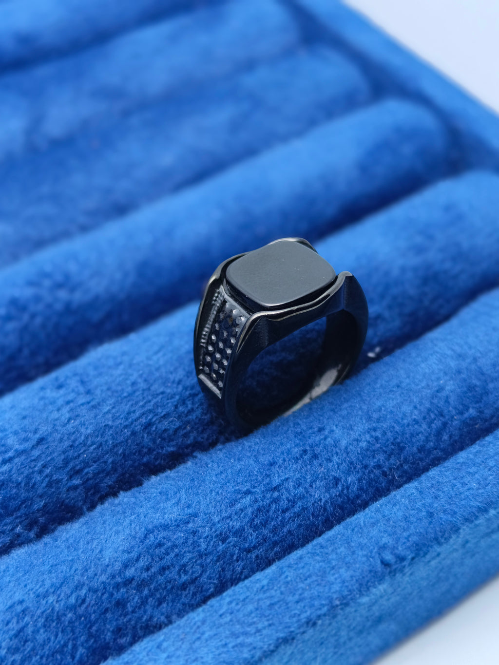 Stone iced ring Turkish style