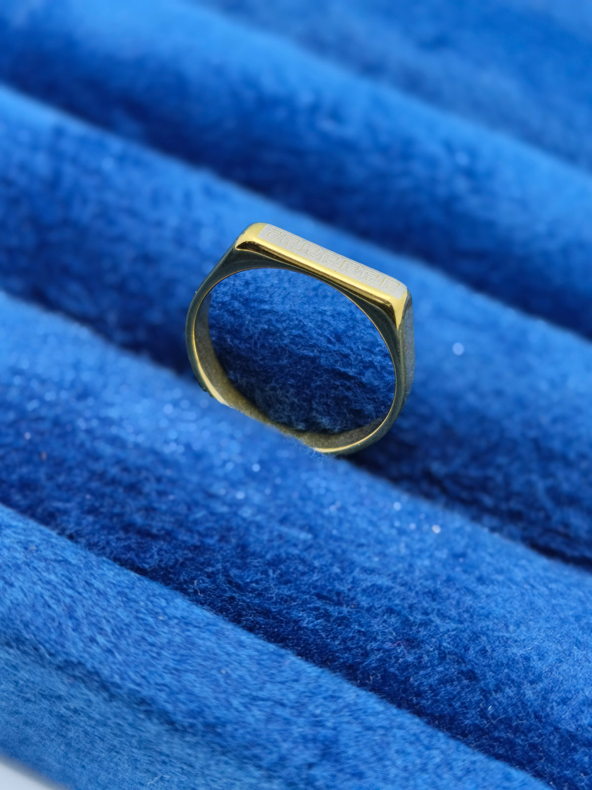 Slim rings