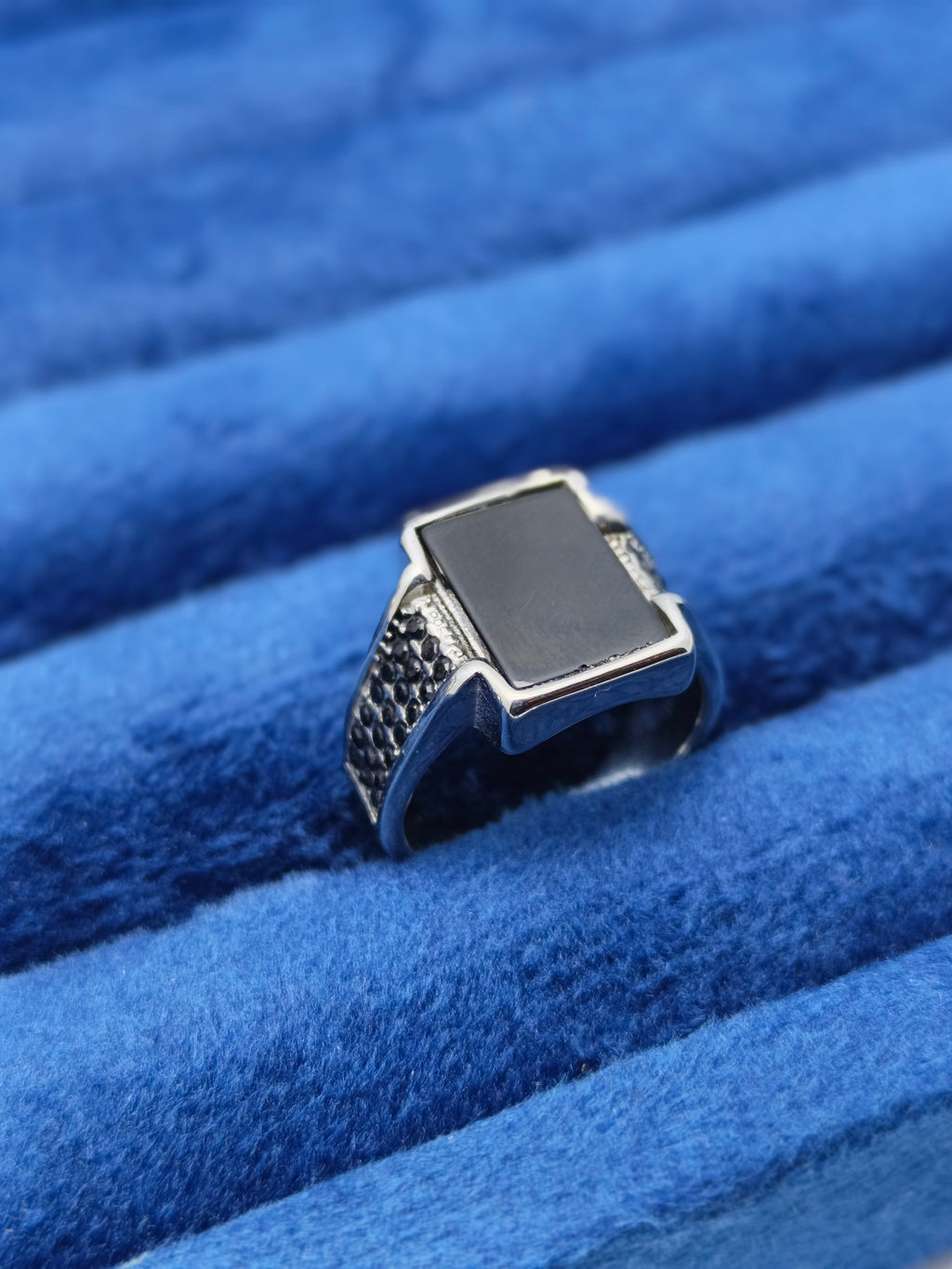 Stone iced ring Turkish style